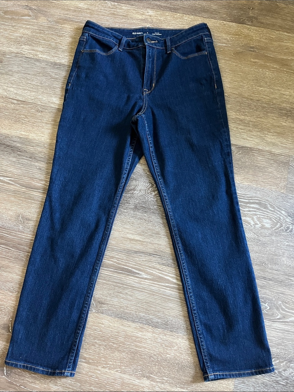 Women’s Old Navy WOW Straight High Rise size 8 Short dark denim blue jeans